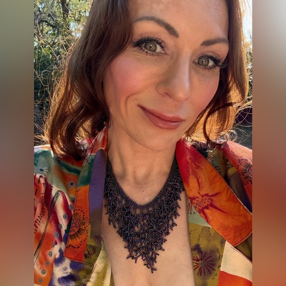 Beautiful Handmade Beaded Vine Necklace - Picture 4 of 6